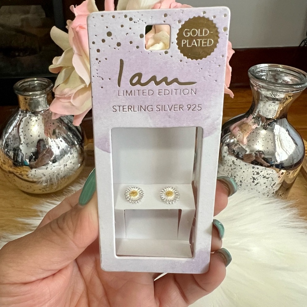 I Am Gold Plated Sterling Silver Daisy Flower Studs